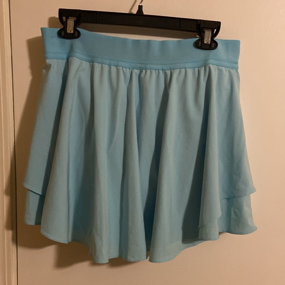 EUC LULULEMON skort - Picture 5 of 7